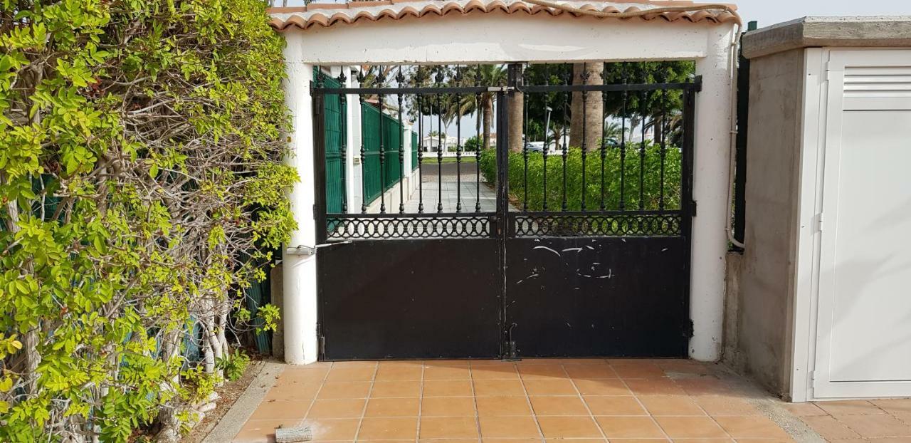 Pool & Wifi Free Shared Flat Private Room By Ocean Park Маспаломас Екстериор снимка